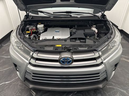 Used 2019 Toyota Highlander Limited image 34