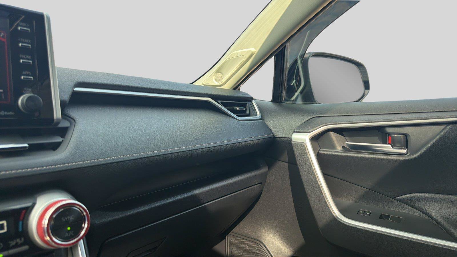 Used 2020 Toyota RAV4 XLE Premium AWD/4WD image 11