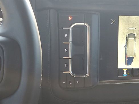 Used 2024 GMC Yukon XL Denali image 19