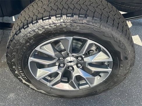 Used 2025 Chevrolet Silverado 1500 RST image 26