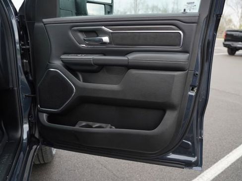 New 2026 RAM 1500 Laramie AWD/4WD image 18