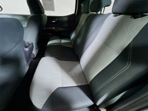 Certified 2023 Toyota Tacoma TRD Off-Road image 22