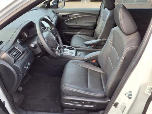 Certified 2023 Honda Passport EX-L image 14