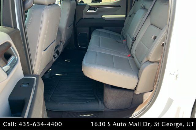 Used 2023 GMC Sierra 1500 SLT w/ X31 Off-Road Package AWD/4WD image 21