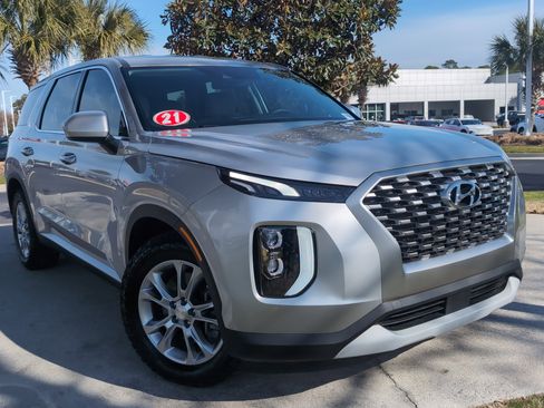 Used 2021 Hyundai Palisade SE image 2