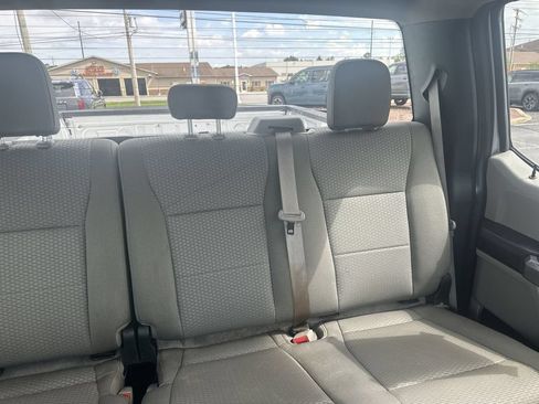 Used 2019 Ford F150 XLT w/ Equipment Group 302A Luxury AWD/4WD image 14