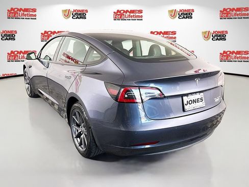 Used 2022 Tesla Model 3 Long Range AWD/4WD image 2