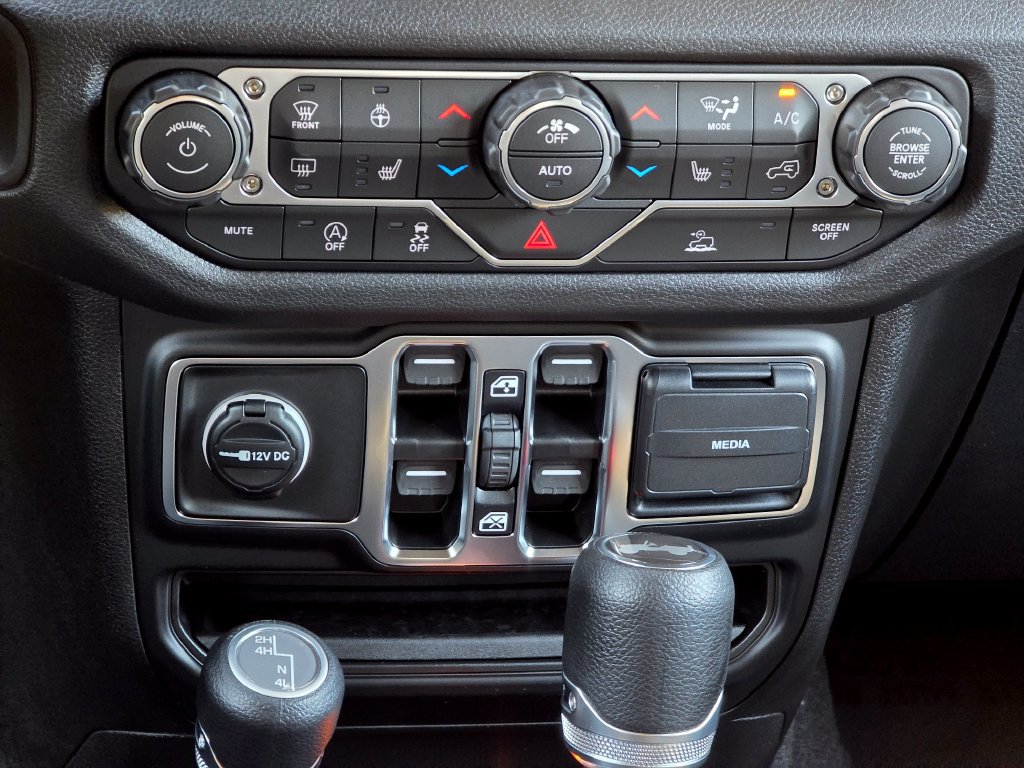 New 2026 Jeep Wrangler Unlimited Sport AWD/4WD image 32
