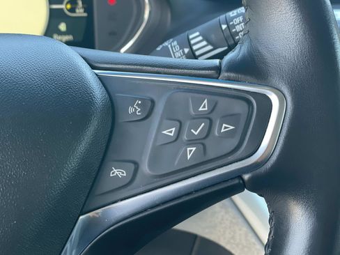 Used 2019 Chevrolet Bolt LT FWD image 11