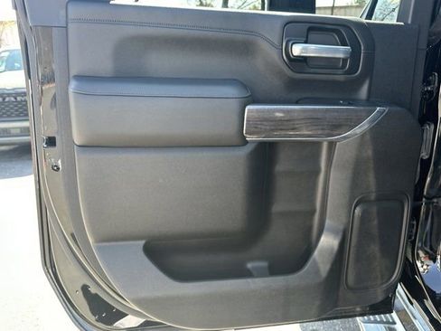 Used 2021 Chevrolet Silverado 2500 LTZ w/ Z71 Chrome Sport Edition image 25