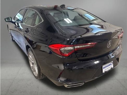 Used 2022 Acura TLX w/ Technology Package FWD image 3