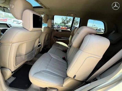 Used 2013 Mercedes-Benz GL 450 4MATIC image 11