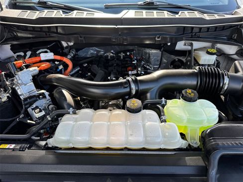 Used 2024 Ford F150 Platinum w/ Equipment Group 703A Plus AWD/4WD image 10