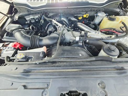 Used 2015 Ford F250 XL w/ Power Equipment Group AWD/4WD image 31
