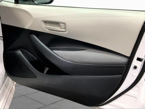 Used 2024 Toyota Corolla LE FWD image 23