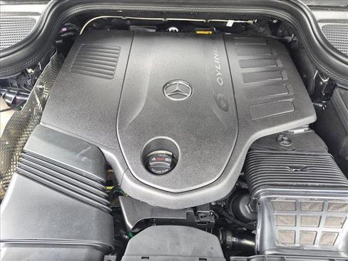 New 2026 Mercedes-Benz GLS 450 4MATIC image 17