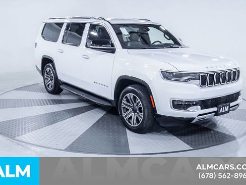 Used 2024 Jeep Wagoneer L Series II RWD image 14