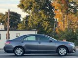 Used 2010 Toyota Camry XLE image 4