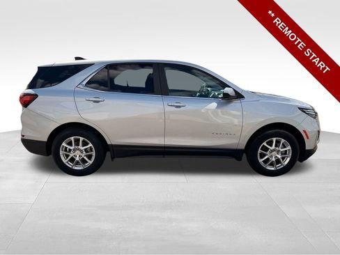 Used 2022 Chevrolet Equinox LT FWD image 8