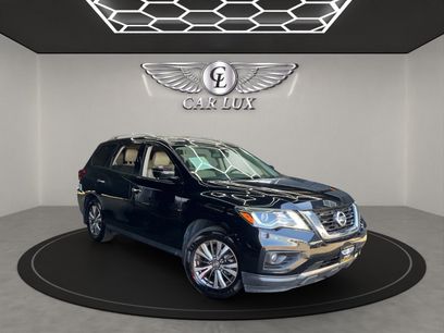 Used 2018 Nissan Pathfinder SL