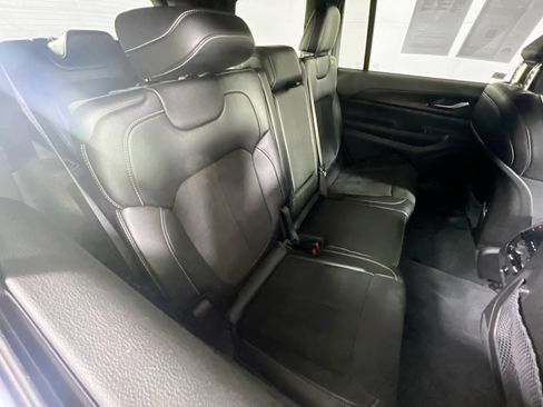 Used 2023 Jeep Grand Cherokee L Laredo AWD/4WD image 26