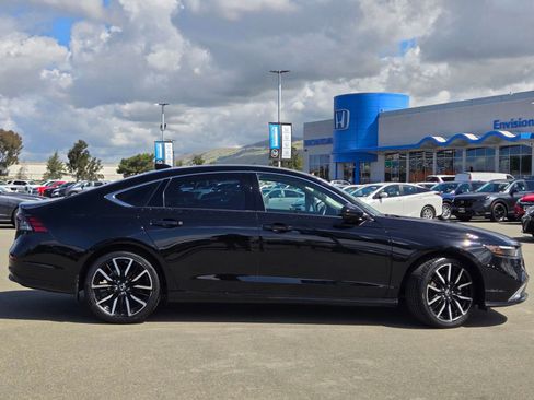 Certified 2025 Honda Accord Touring image 8