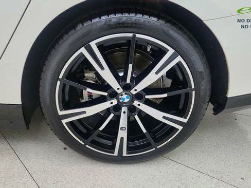 Used 2025 BMW 540i xDrive w/ M Sport Package AWD/4WD image 58