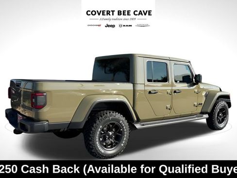 New 2025 Jeep Gladiator Sport image 11