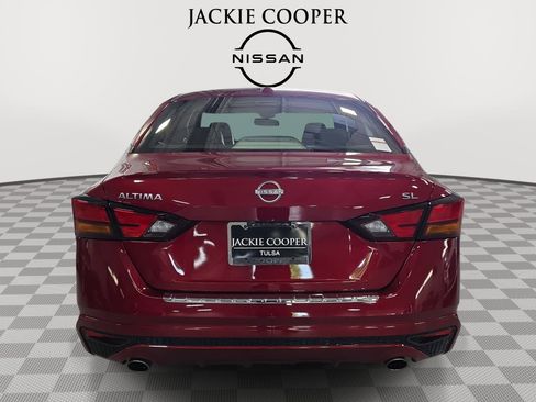 Used 2023 Nissan Altima 2.5 SL FWD image 6