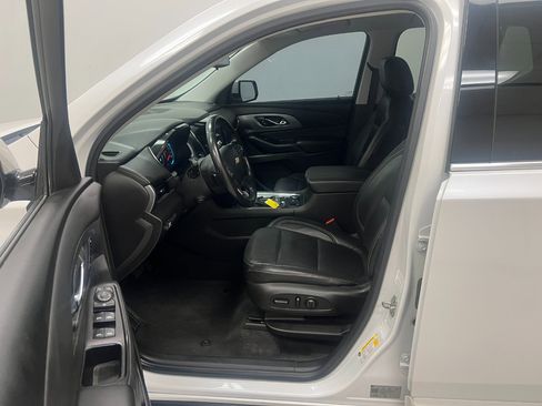 Used 2018 Chevrolet Traverse Premier image 23