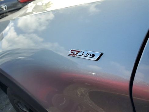 Used 2023 Ford Explorer ST-Line w/ Class IV Trailer Tow Package image 7