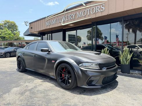 Used 2022 Dodge Charger Scat Pack RWD image 3