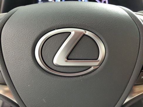 Used 2020 Lexus ES 350 w/ Premium Package image 22