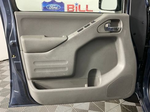 Used 2019 Nissan Frontier SV AWD/4WD image 12