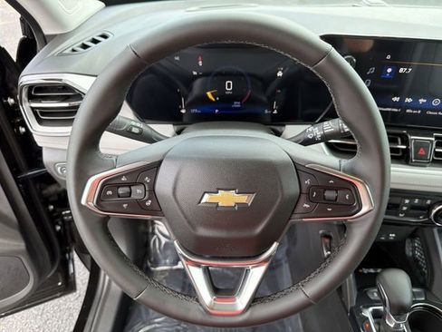 New 2026 Chevrolet TrailBlazer LT w/ Convenience Package FWD image 29