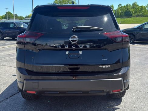 Certified 2026 Nissan Rogue SV AWD/4WD image 7