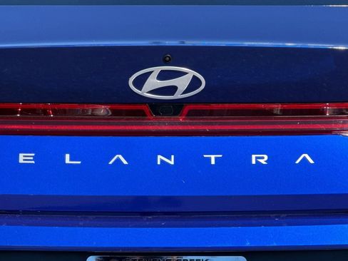Used 2024 Hyundai Elantra SEL w/ Convenience Package FWD image 46
