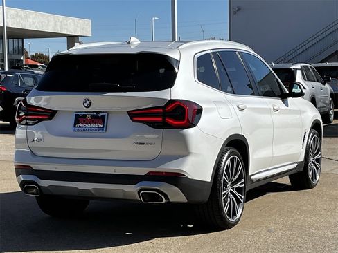 Used 2022 BMW X3 xDrive30i w/ Premium Package 2 image 4
