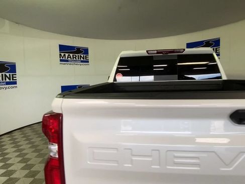 Used 2024 Chevrolet Silverado 1500 High Country w/ High Country Premium Package AWD/4WD image 9
