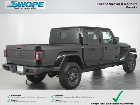 New 2025 Jeep Gladiator Sport image 3