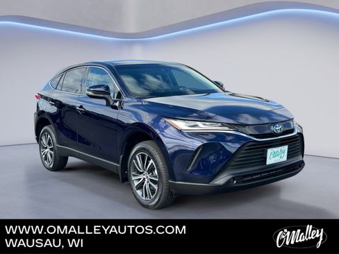 Used 2023 Toyota Venza LE AWD/4WD image 7