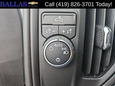 Certified 2025 Chevrolet Silverado 1500 W/T RWD image 18