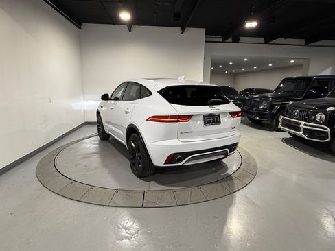 Used 2019 Jaguar E-PACE R-Dynamic SE image 15