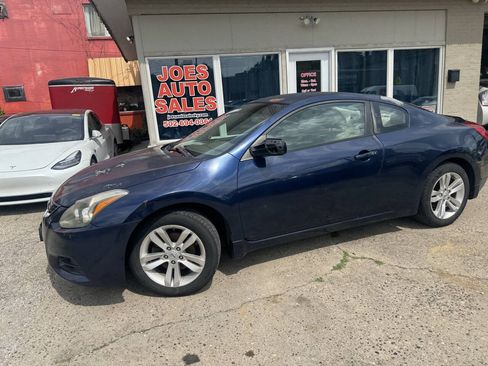 Used 2010 Nissan Altima 2.5 S w/ Convenience Pkg FWD image 4
