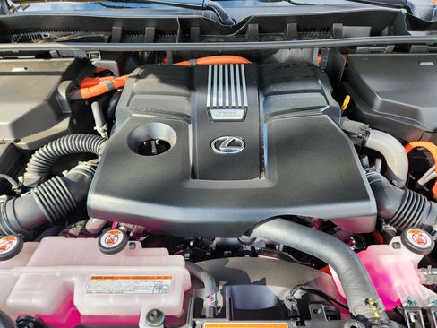 New 2026 Lexus LX 700h Luxury image 23