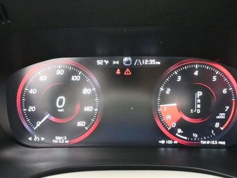 Used 2019 Volvo XC60 T6 Momentum w/ Multimedia Package AWD/4WD image 18