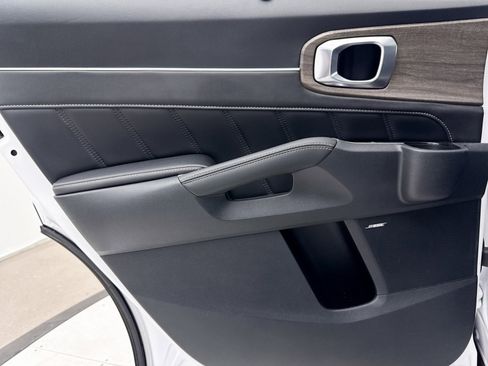 Used 2023 Kia Sorento SX Prestige image 37