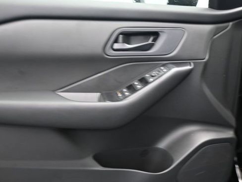 New 2026 Nissan Rogue S image 21