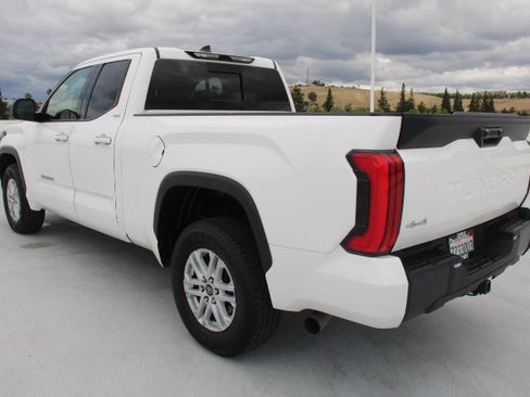 Used 2023 Toyota Tundra SR5 w/ SR5 Premium Package AWD/4WD image 6