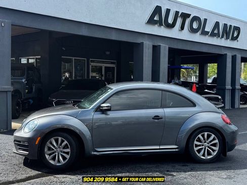 Used 2017 Volkswagen Beetle 1.8T Classic FWD image 3